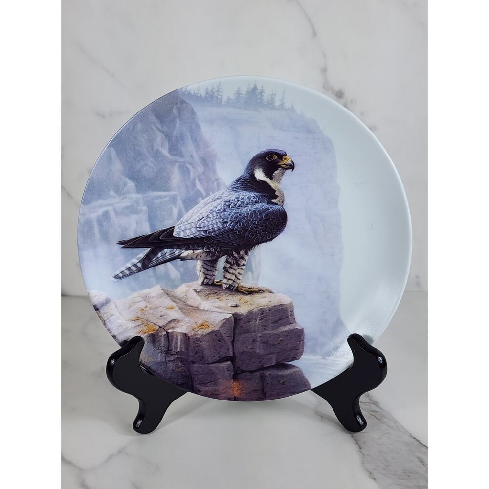 The Peregrine Falcon Birds Year 1988 Fine China 8 1/2" Wall Decor Plate Vintage